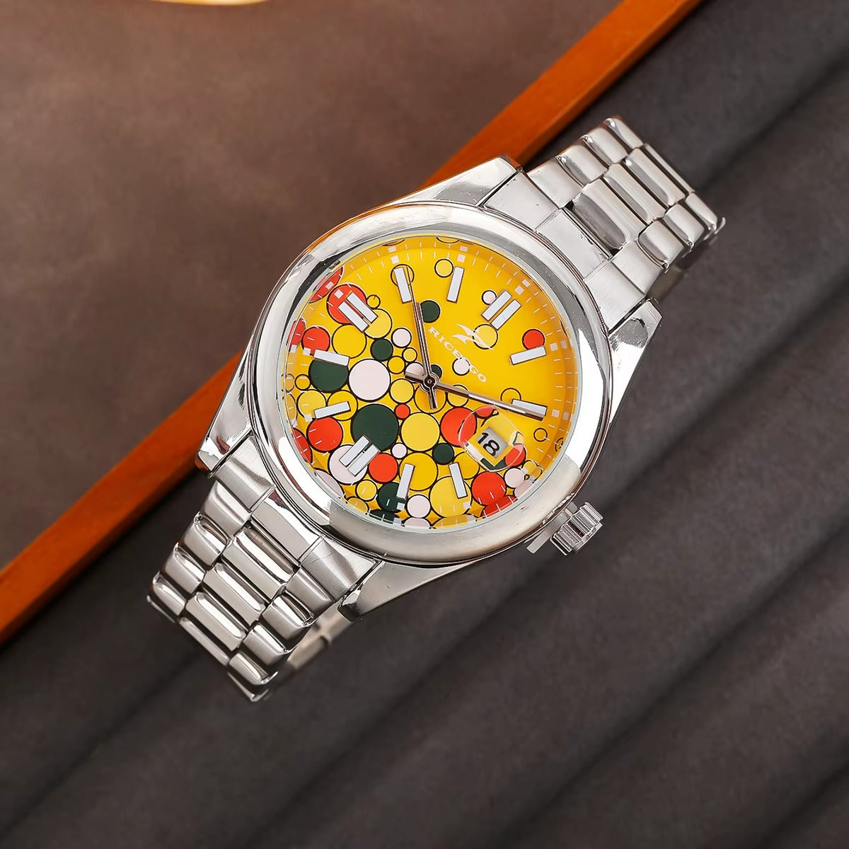 Classic Men's Quartz Watch Luxury Fashion Calendar Date Clock Round Glass Mirror Stainless Steel Business Wristwatch for Gifts ﻿